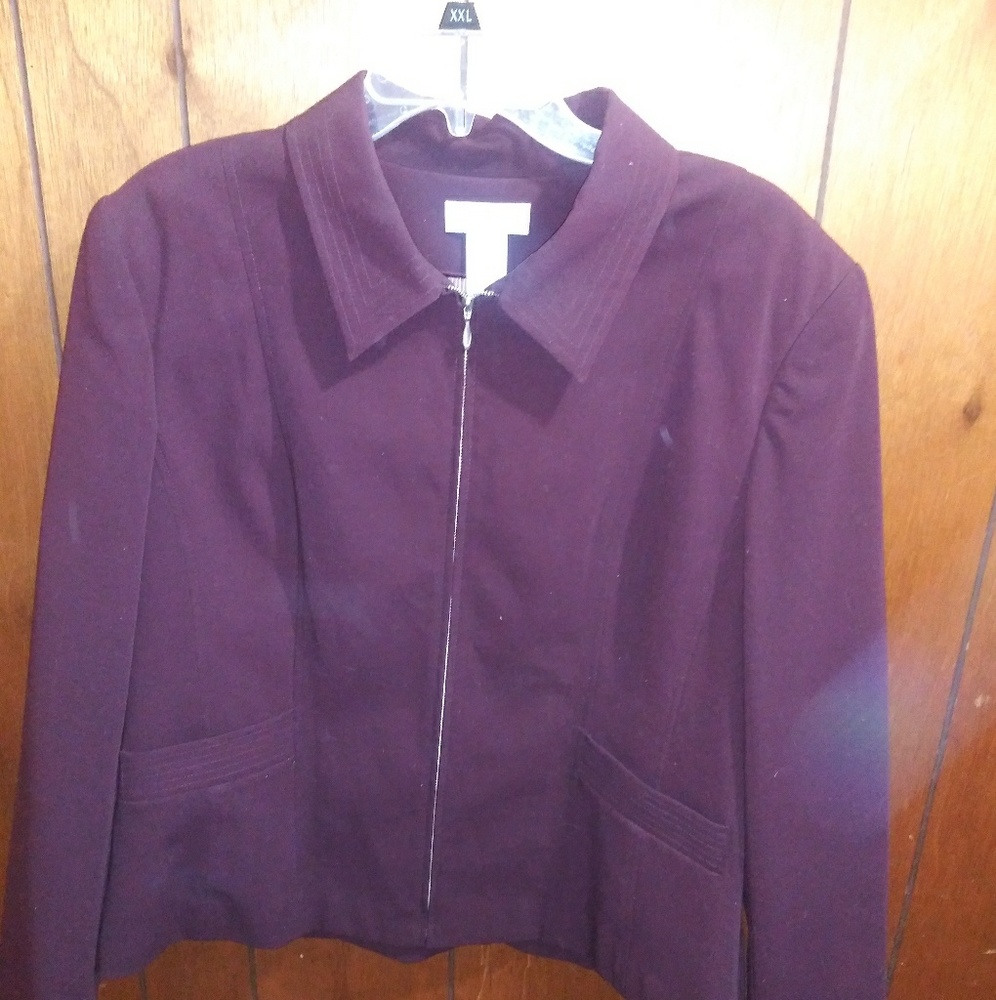 Plus sz 18 zip up dark wine blazer
